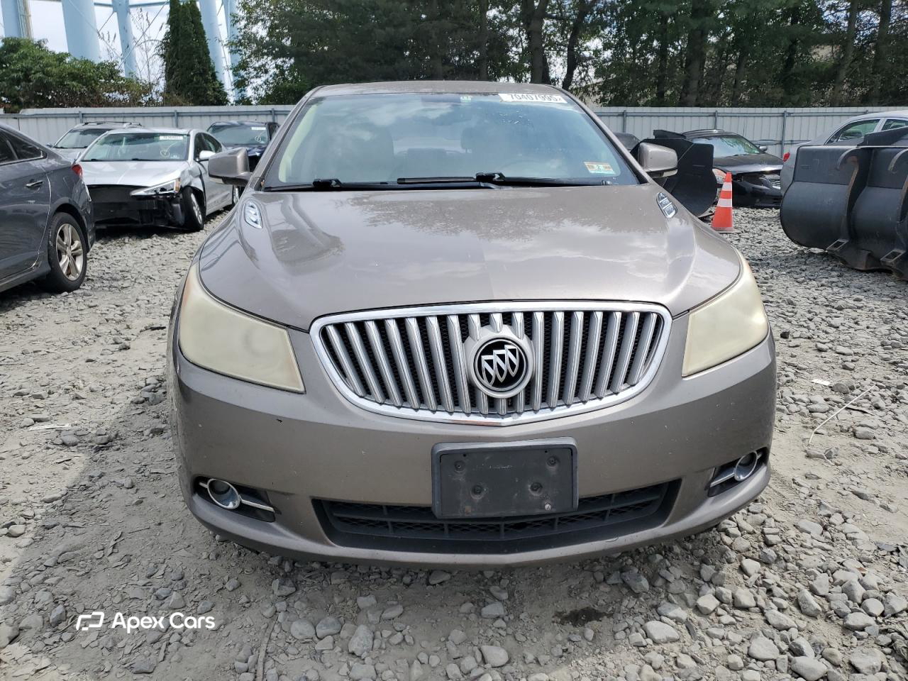 Buick LaCrosse 2011
