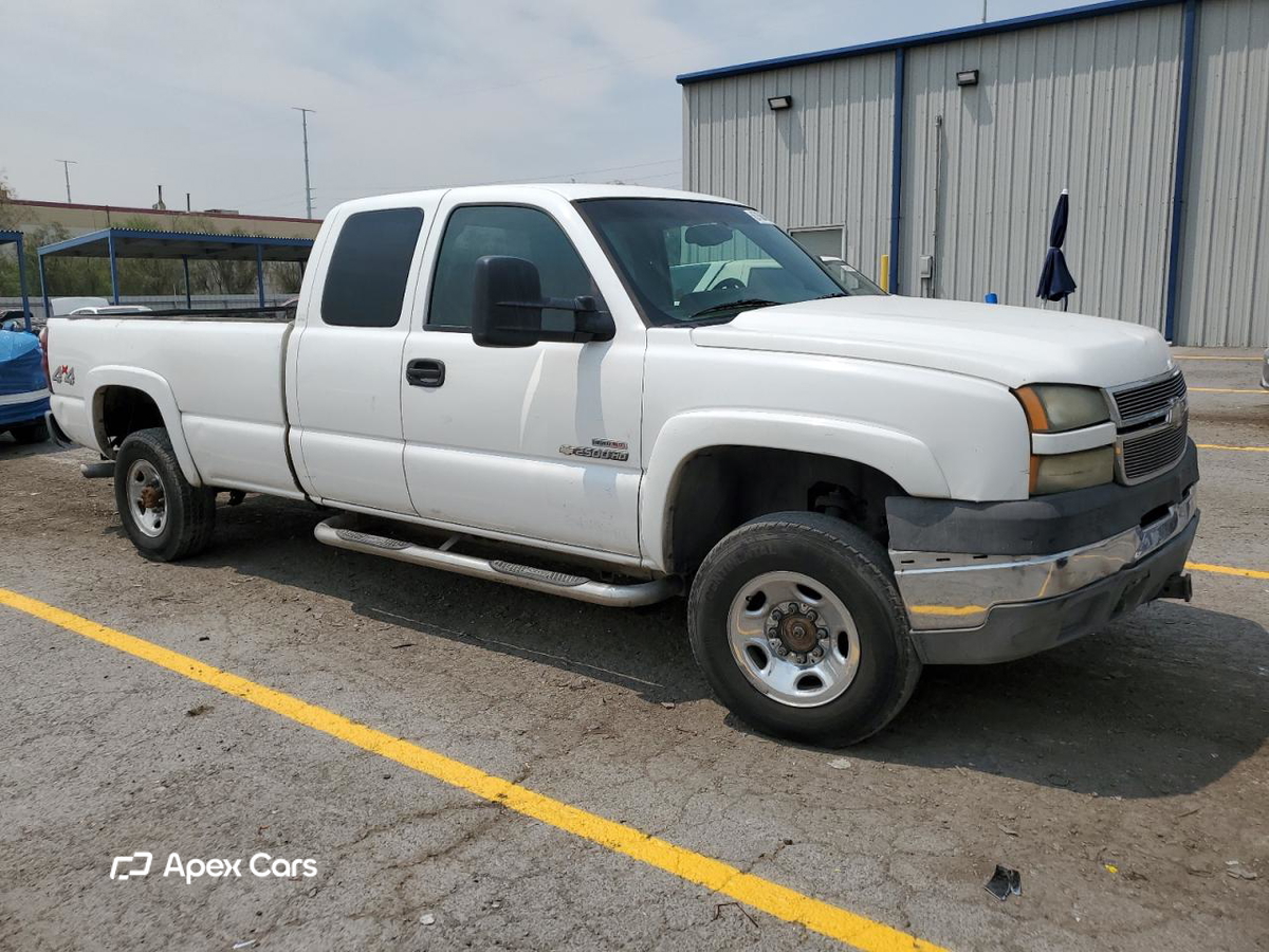 Chevrolet Silverado 2003