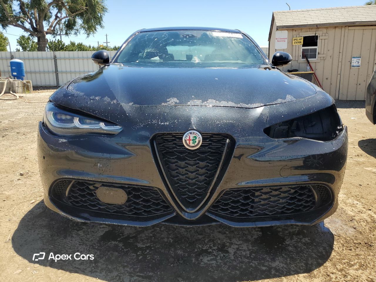 Alfa Romeo Giulia 2024