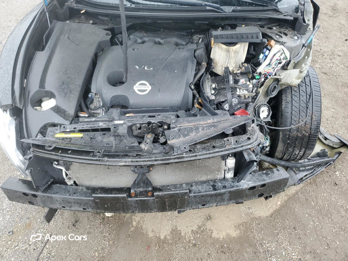 Nissan Maxima 2012