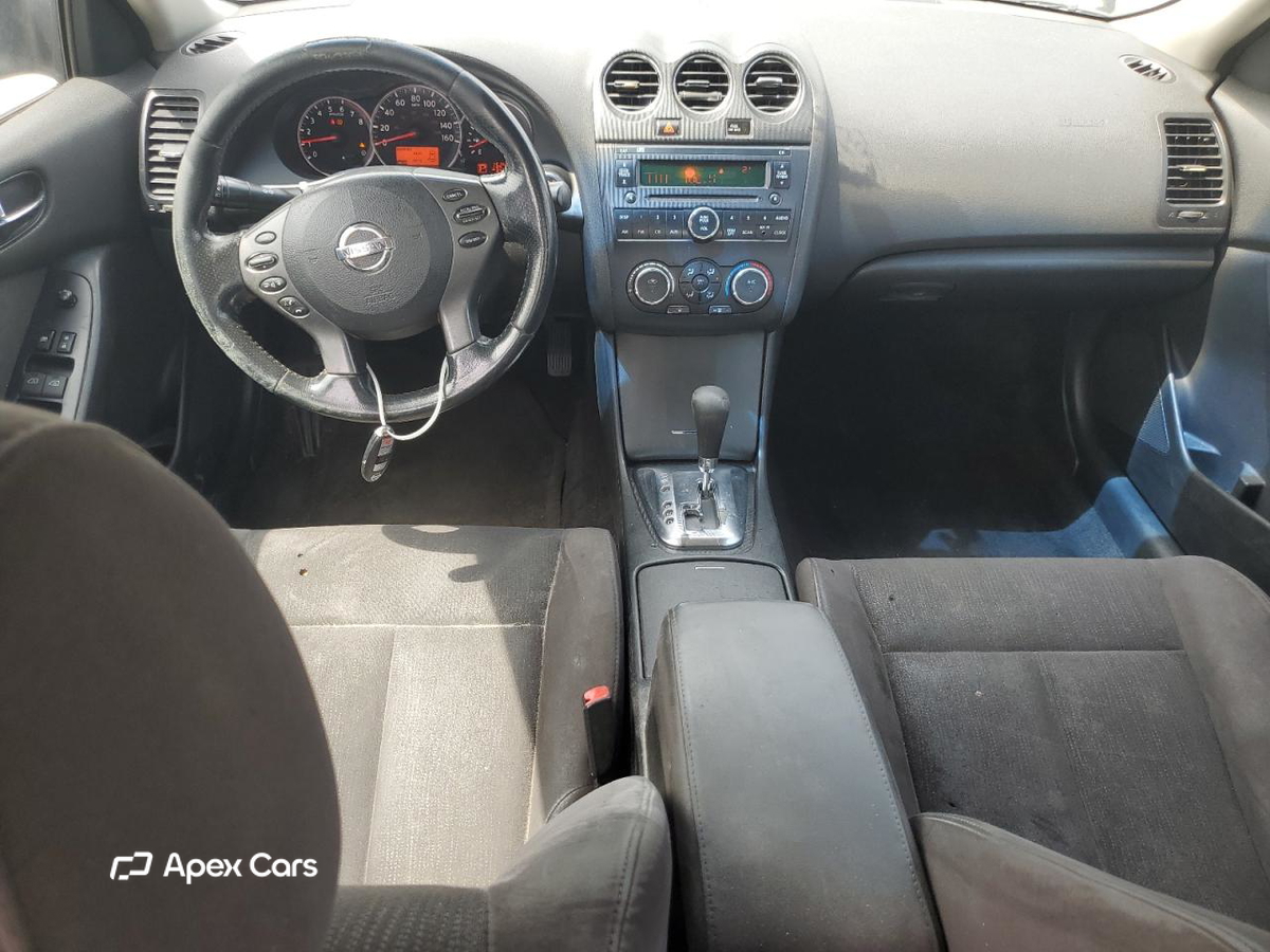 Nissan Altima 2012