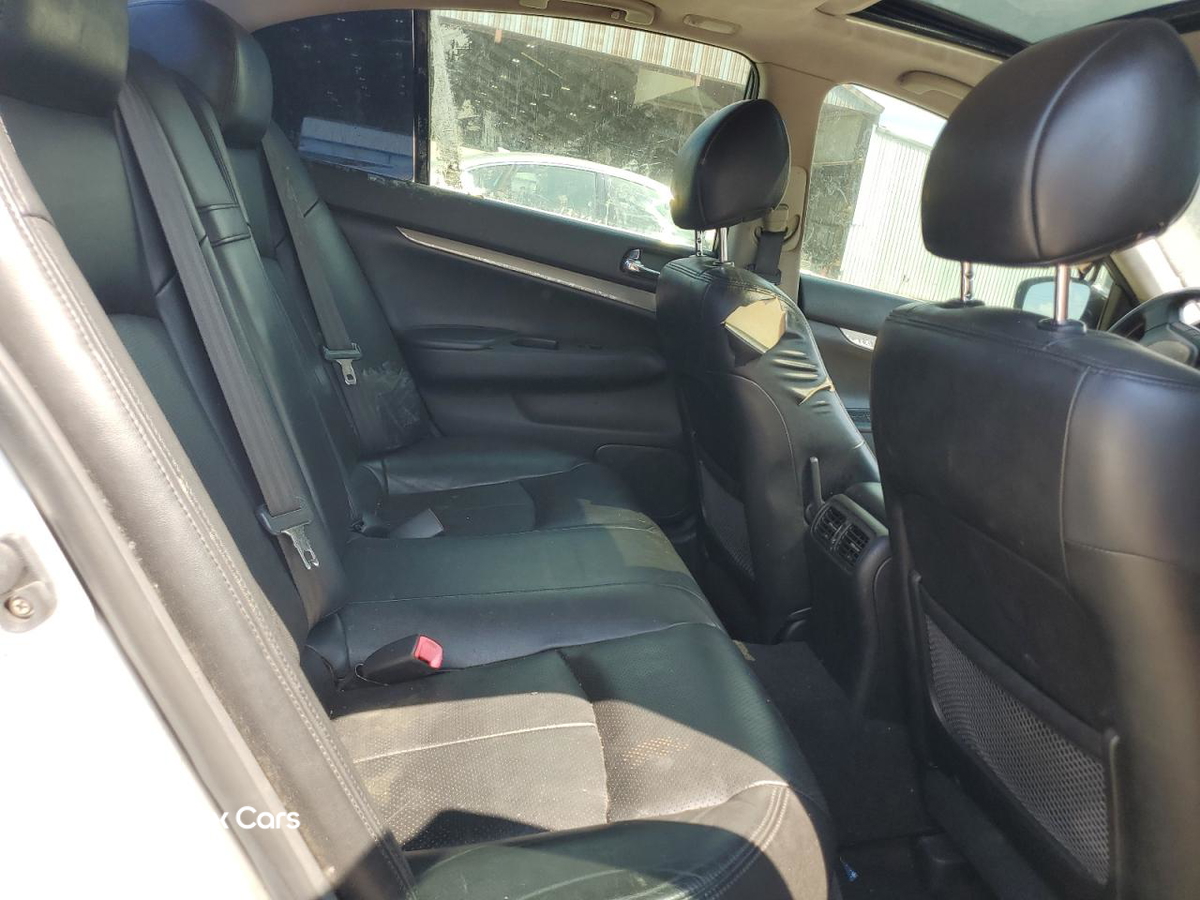 Infiniti G 2010