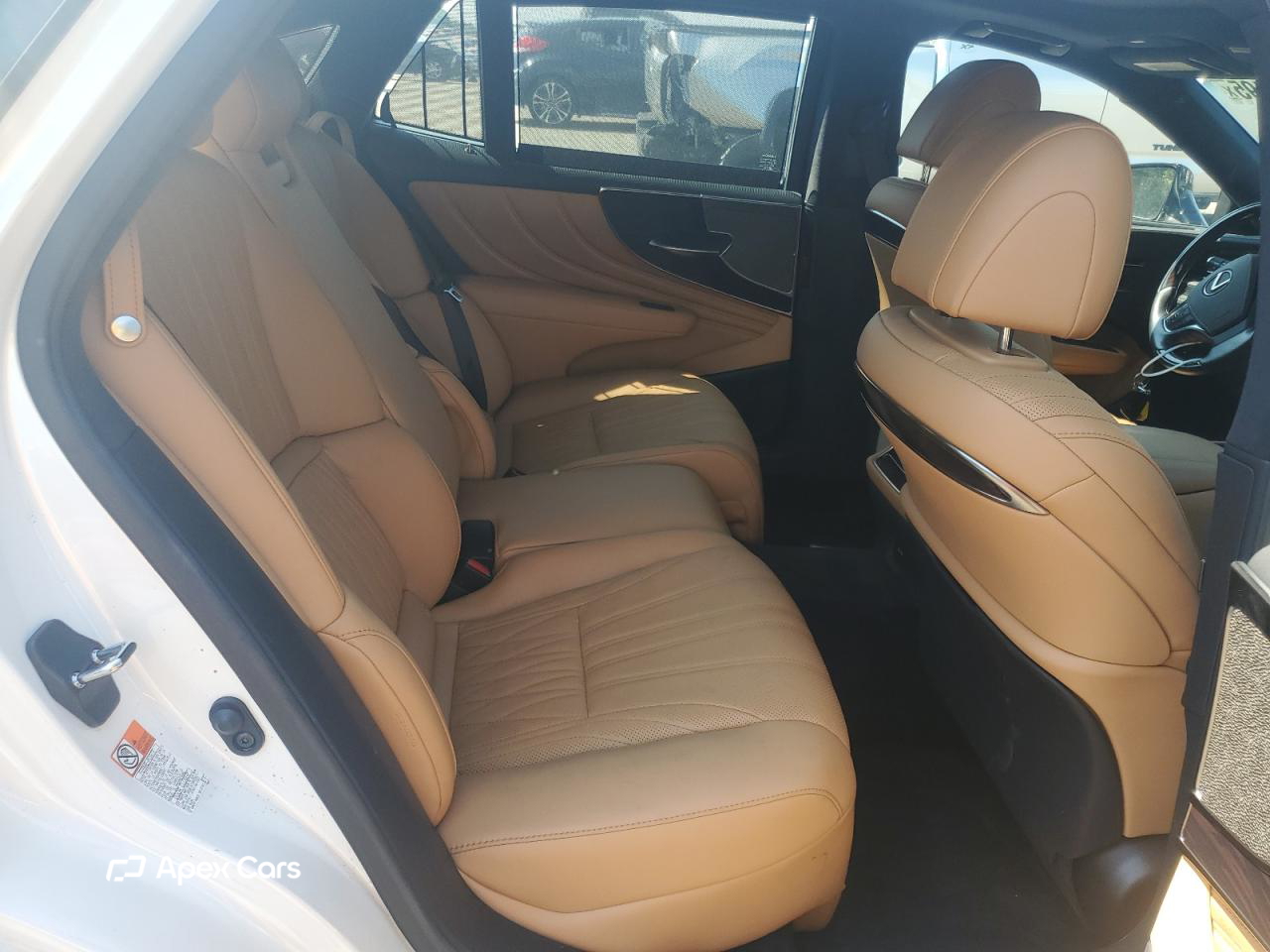 Lexus LS 2021