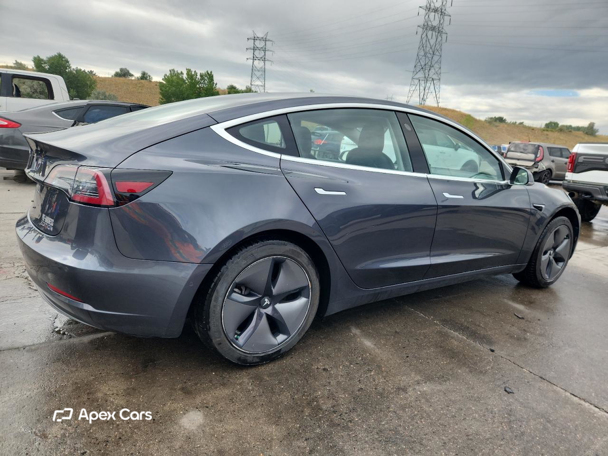 Tesla Model 3 2018