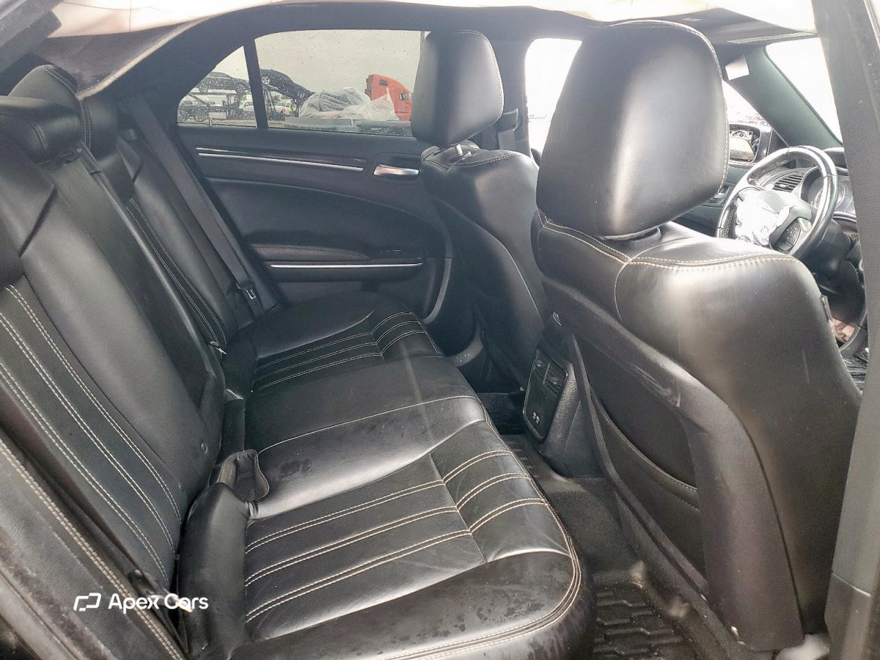 Chrysler 300 2021