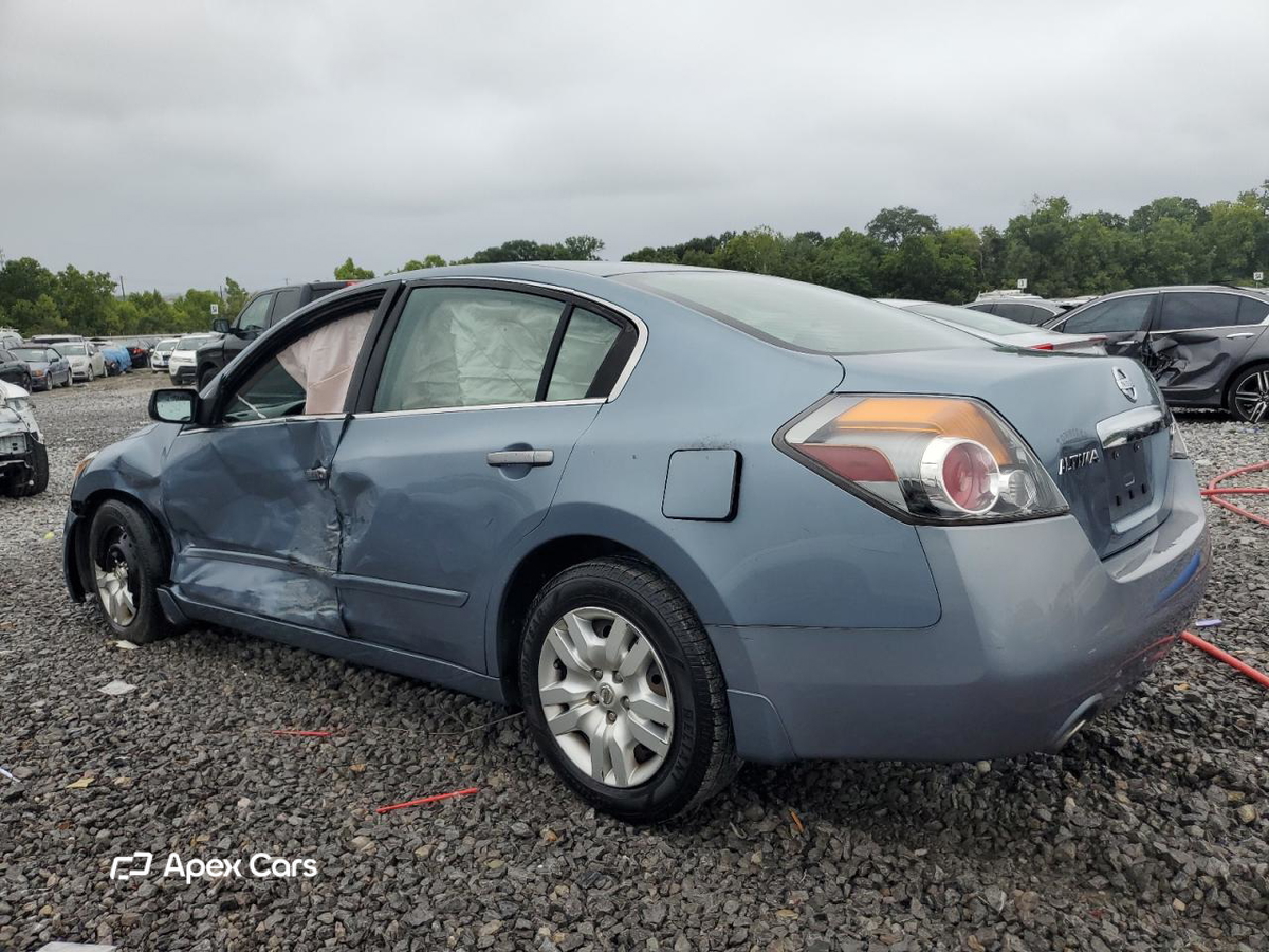 Nissan Altima 2012