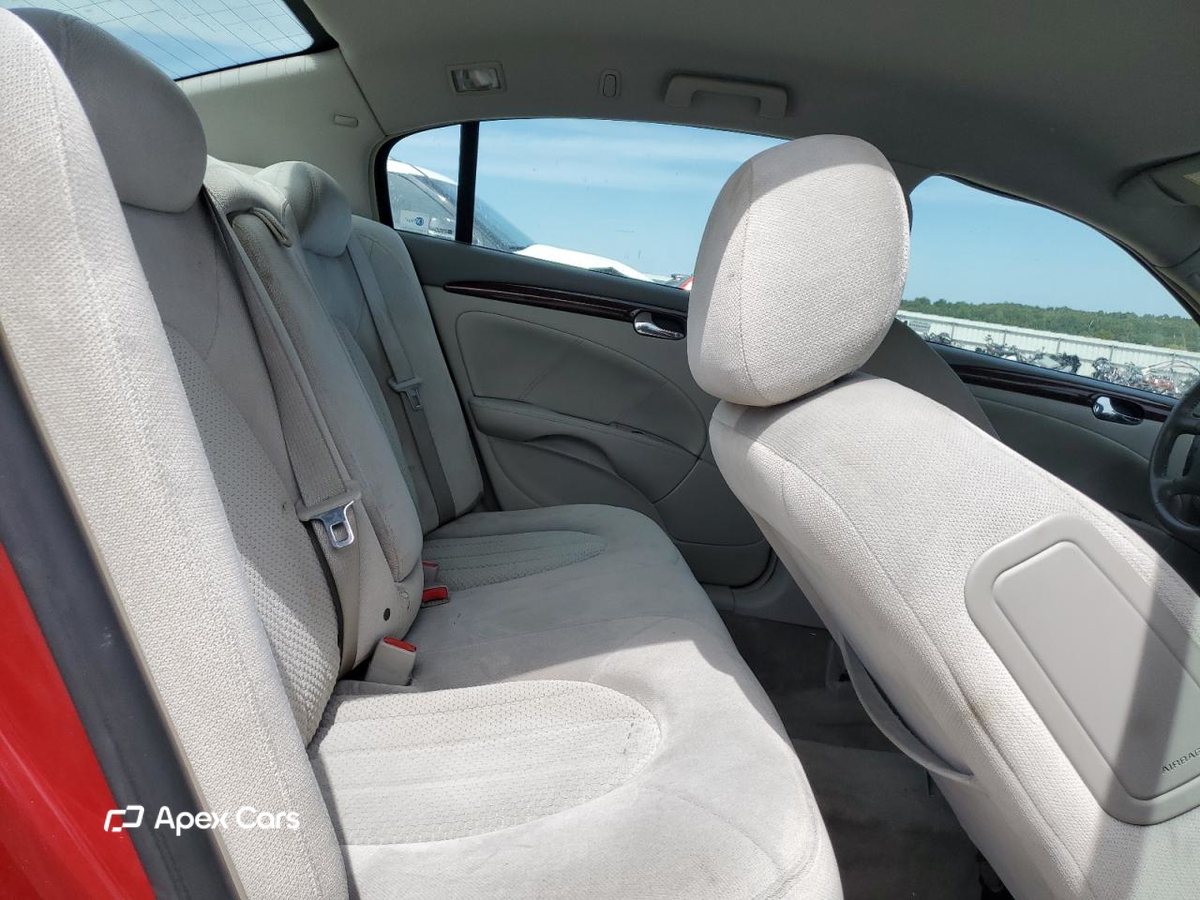 Buick Lucerne 2011