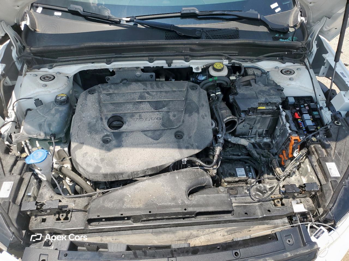 Volvo XC40 2025