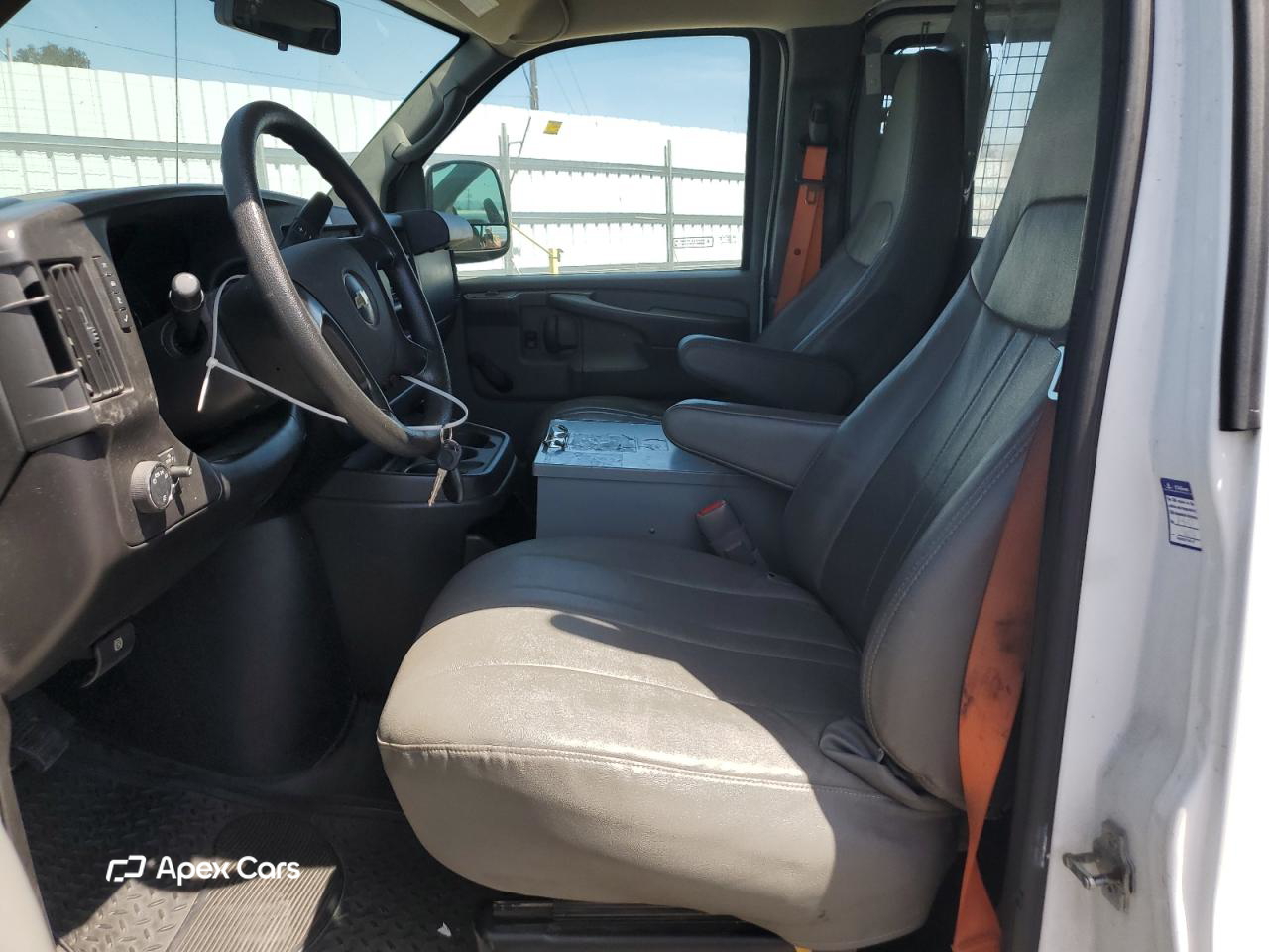 Chevrolet Express 2013