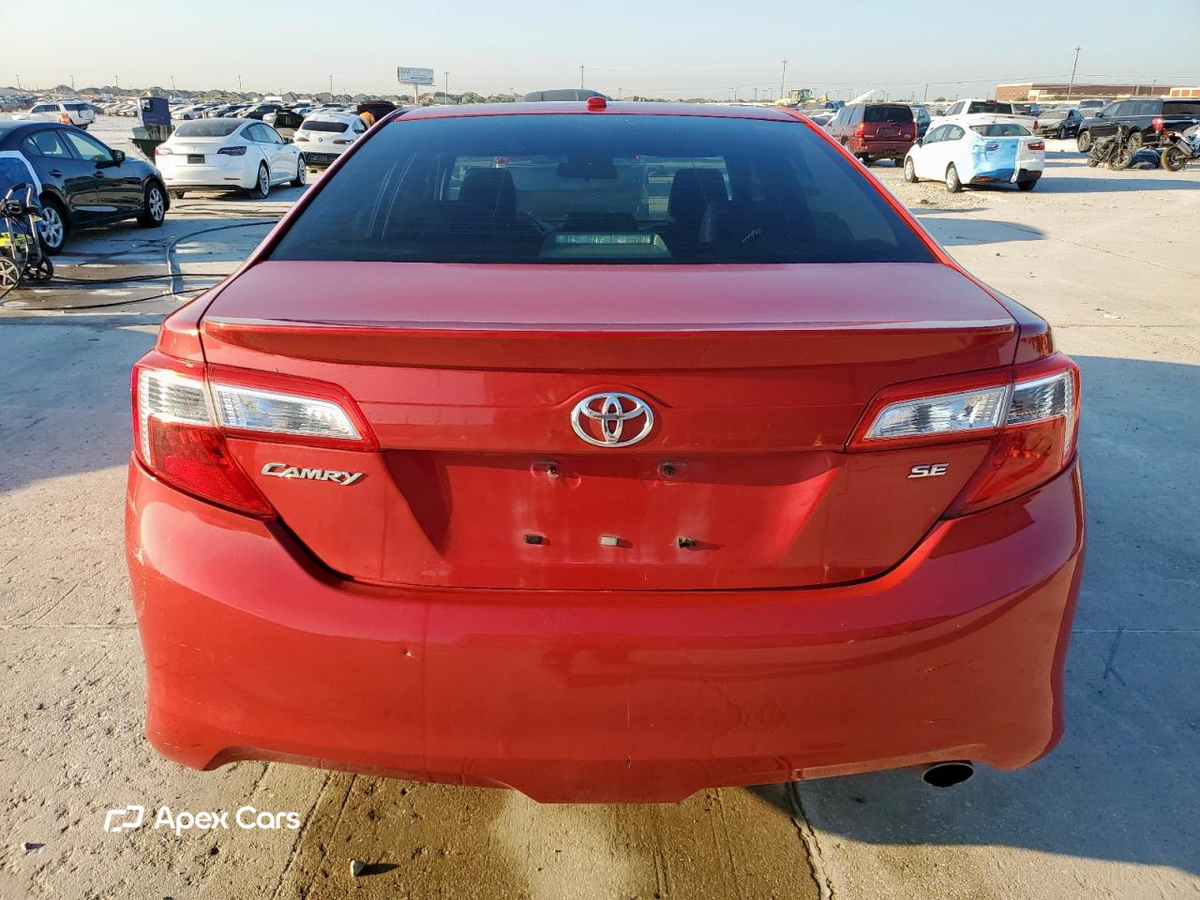 Toyota Camry 2012