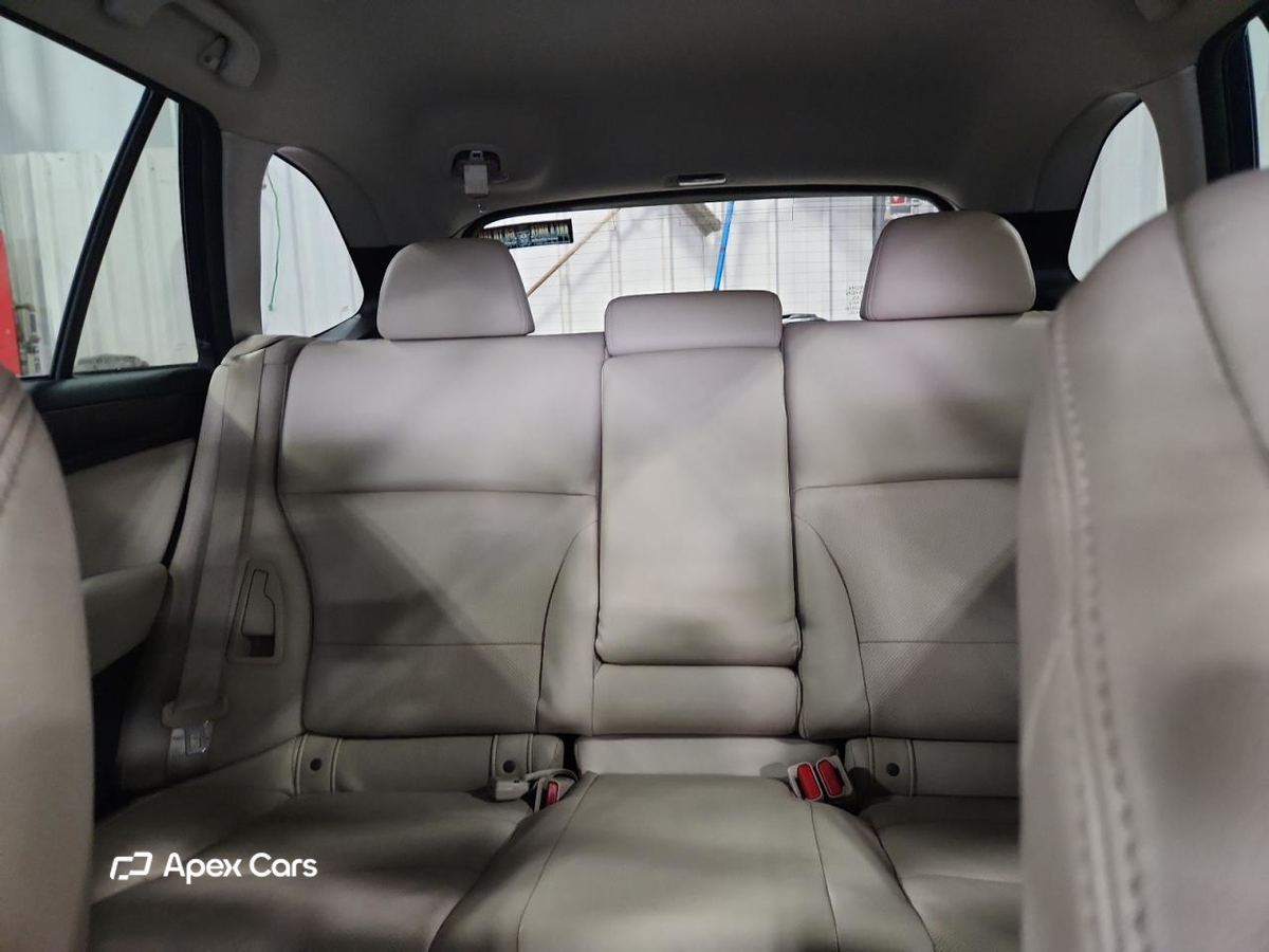 Subaru Outback 2015