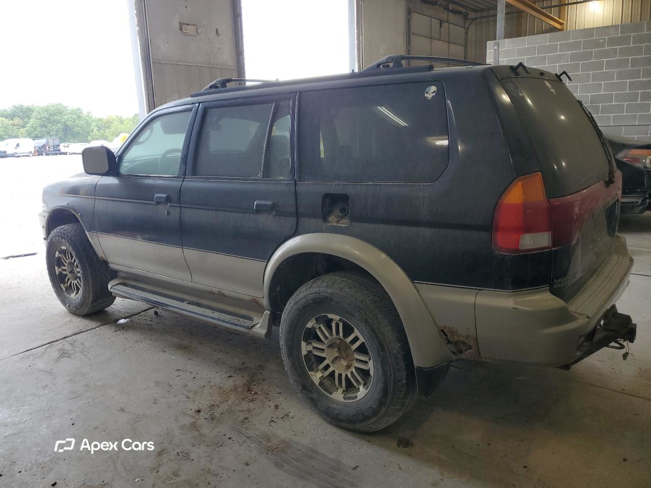 Mitsubishi Montero 1999