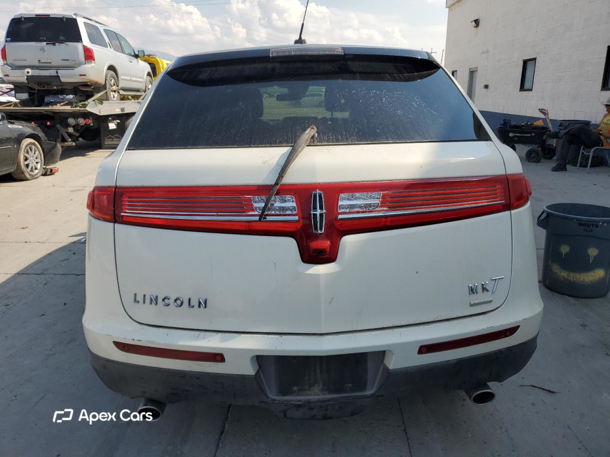 Lincoln MKT 2012
