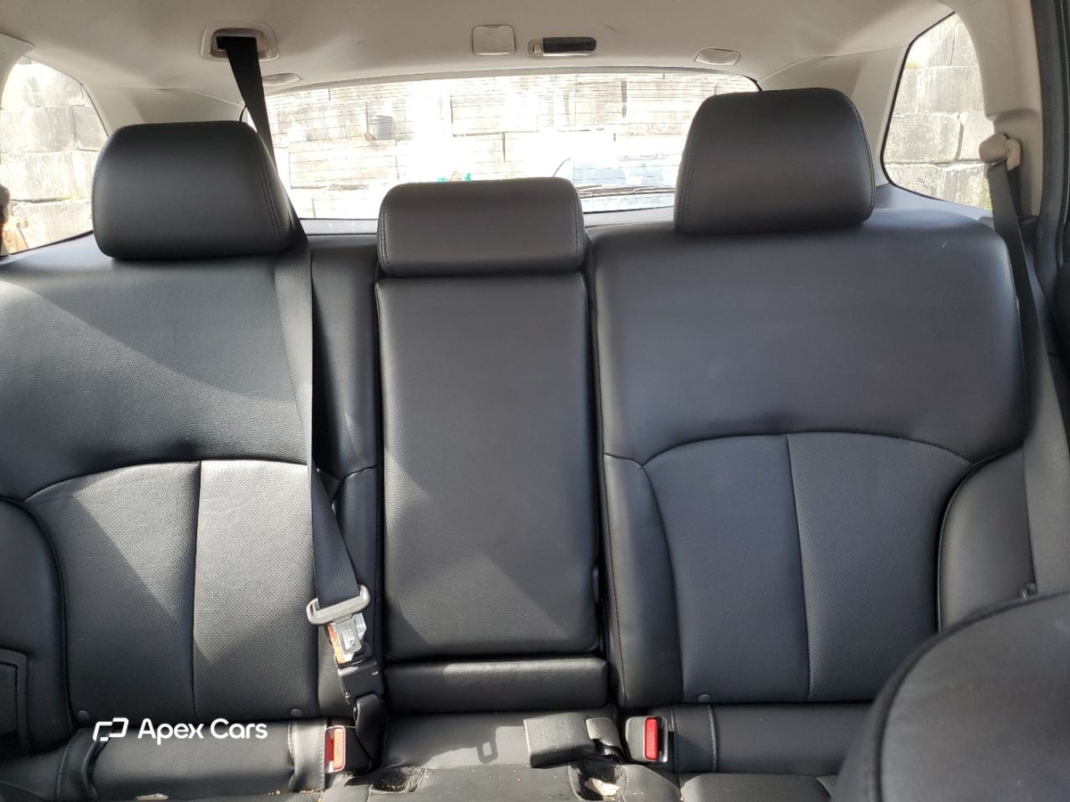 Subaru Outback 2012