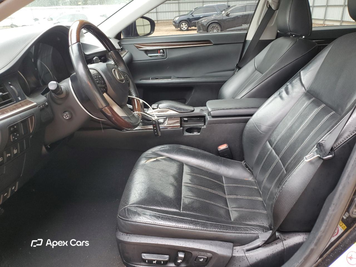 Lexus ES 2016