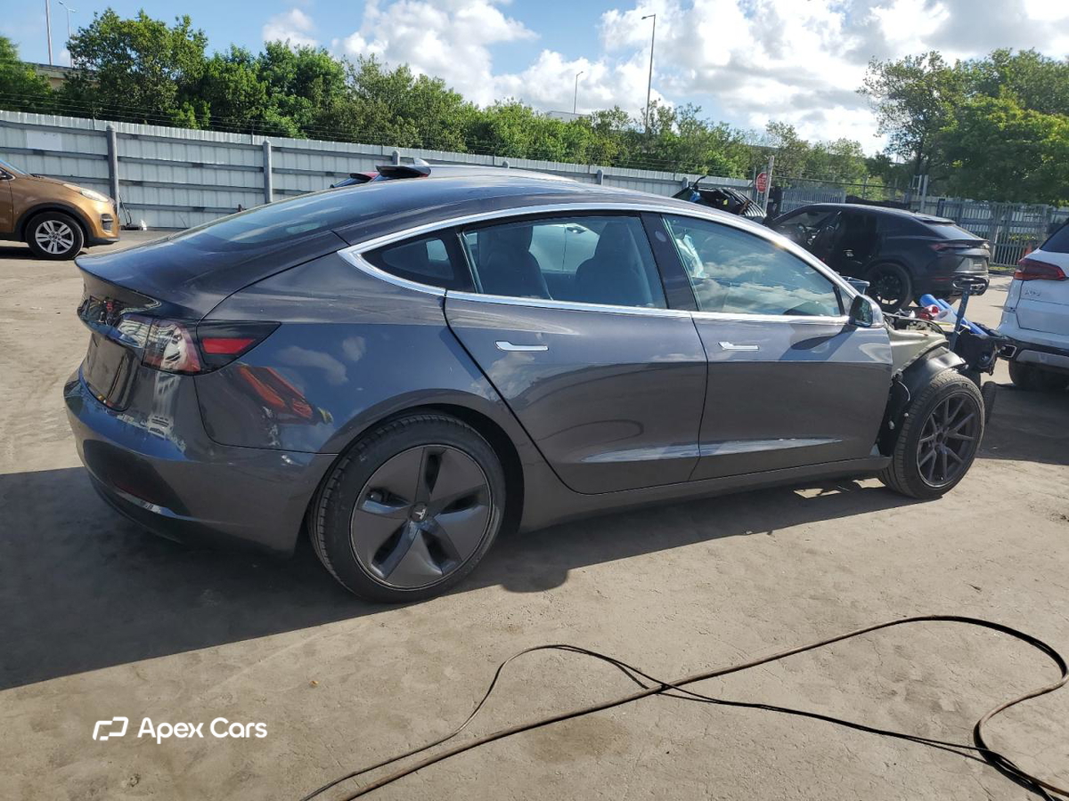 Tesla Model 3 2018