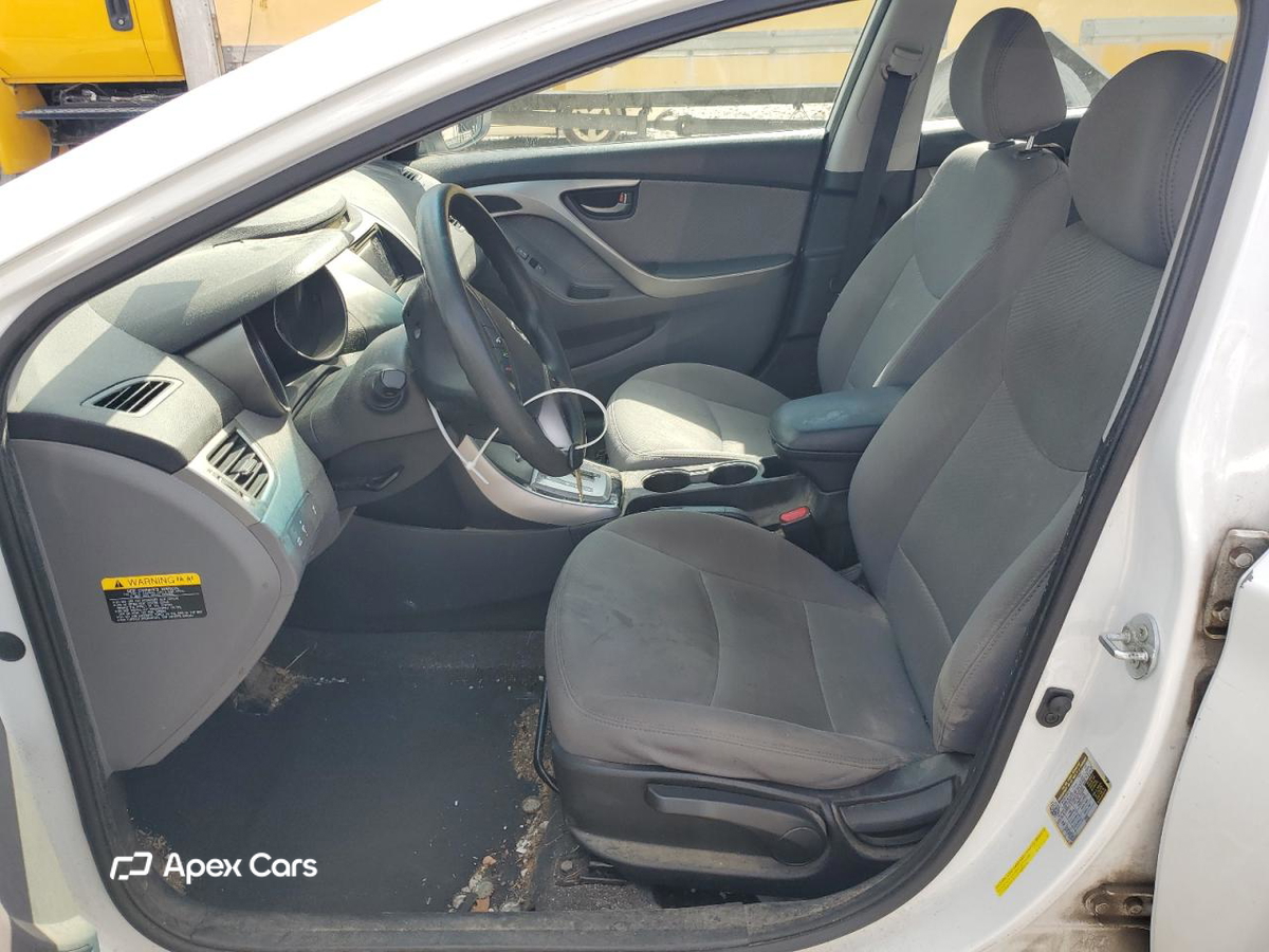 Hyundai Elantra 2013