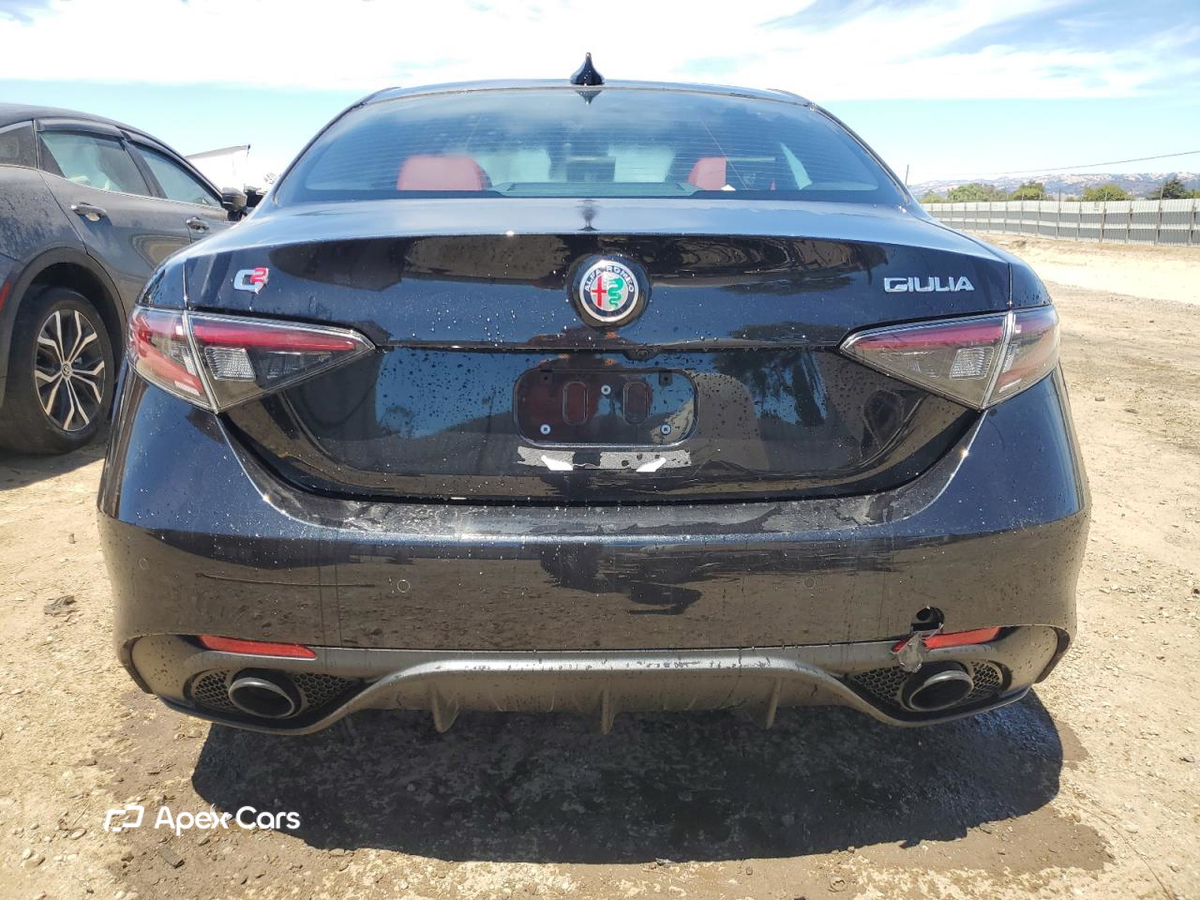 Alfa Romeo Giulia 2024