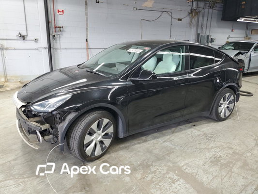 Tesla Model Y 2021 - Image 1 of 14