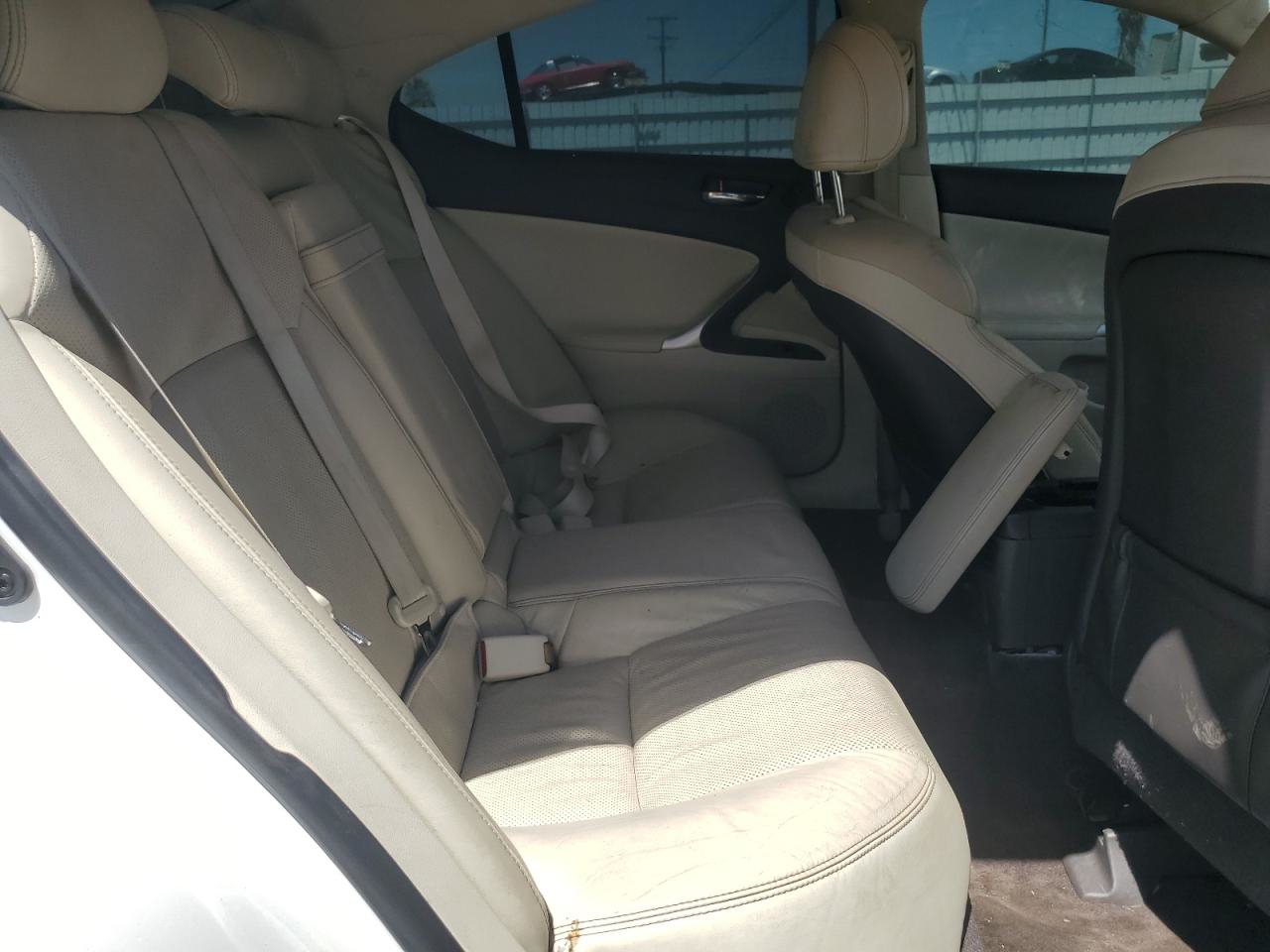 Lexus IS 2011