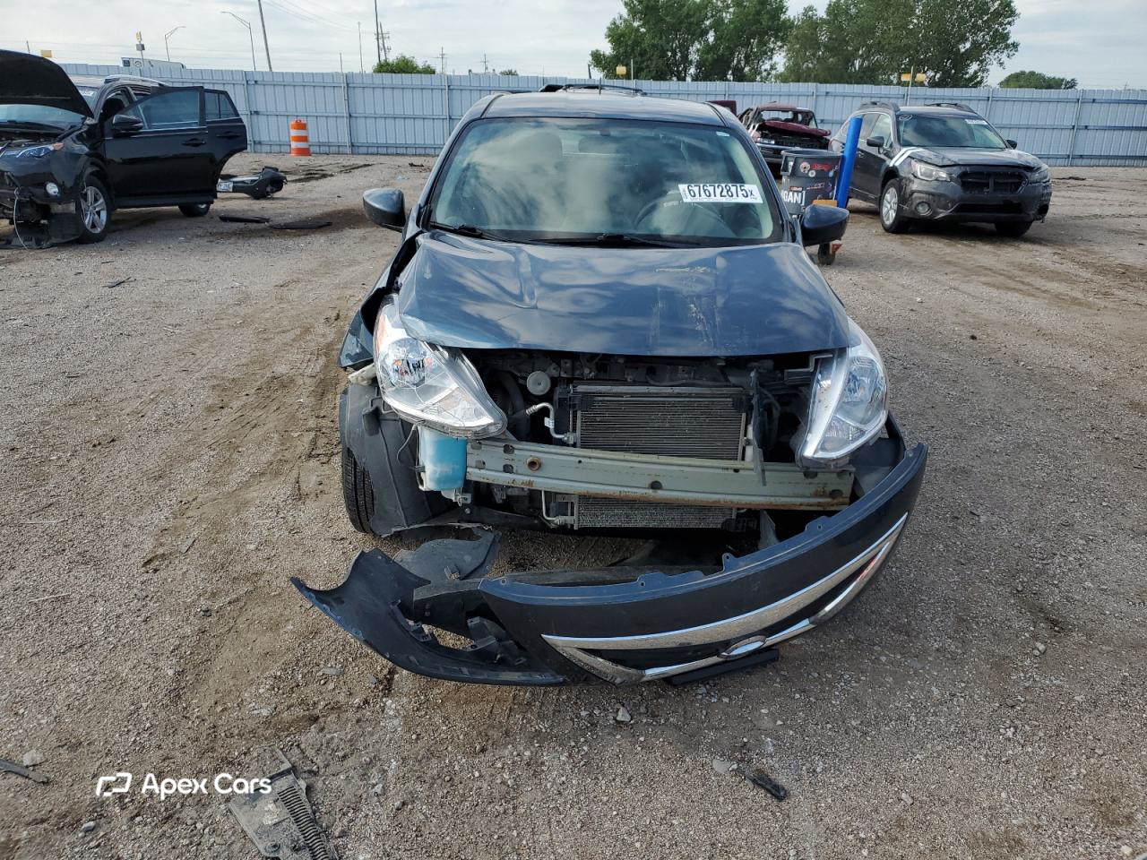 Nissan Versa 2016