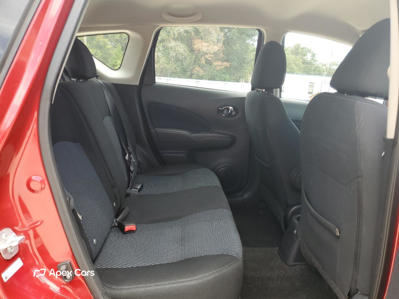 Nissan Versa 2015