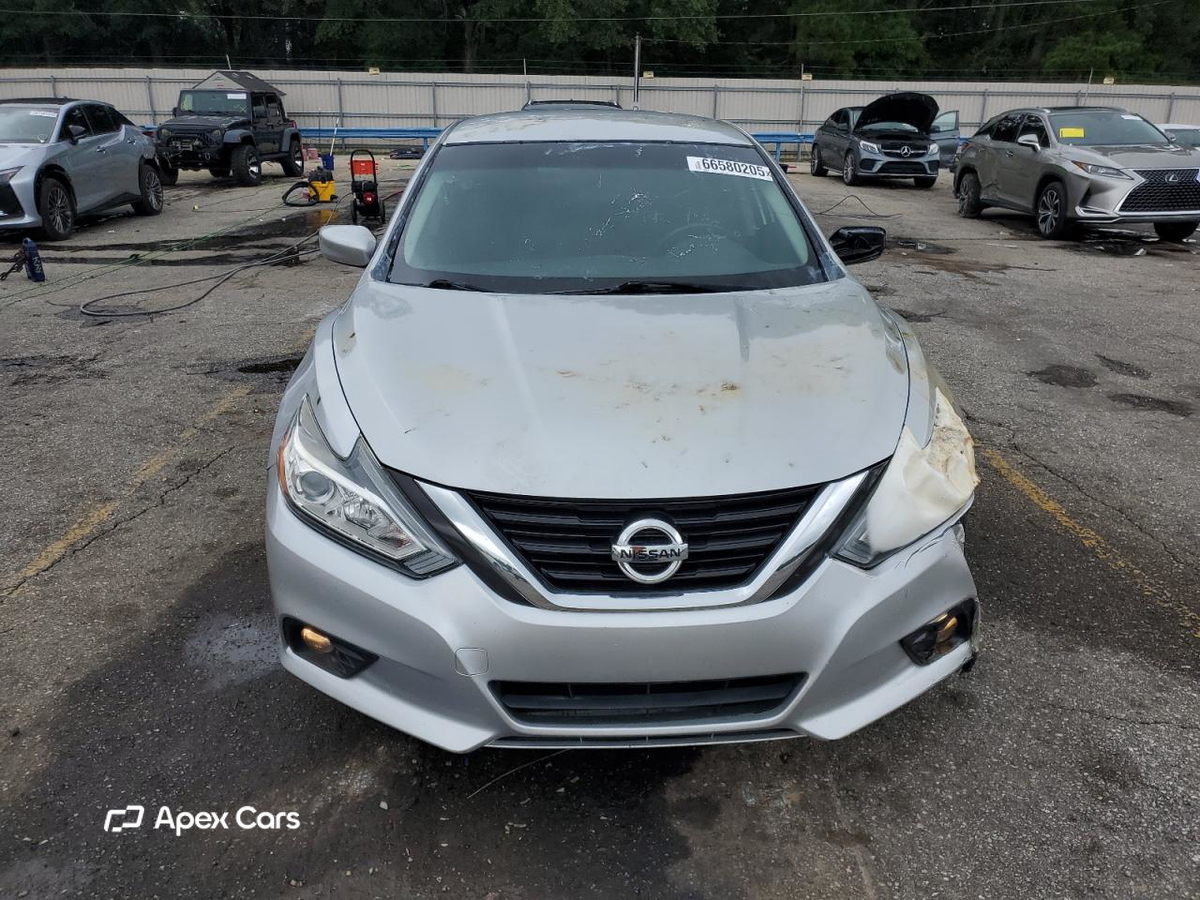 Nissan Altima 2018