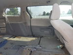 Toyota Sienna 2011
