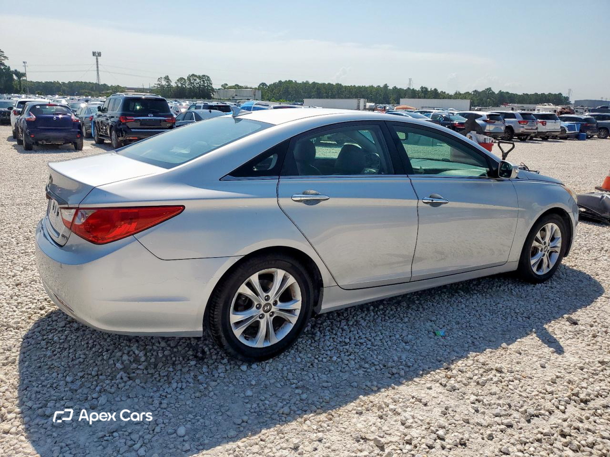 Hyundai Sonata 2011