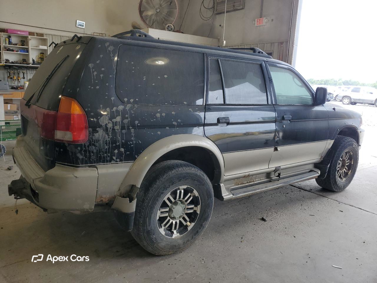 Mitsubishi Montero 1999