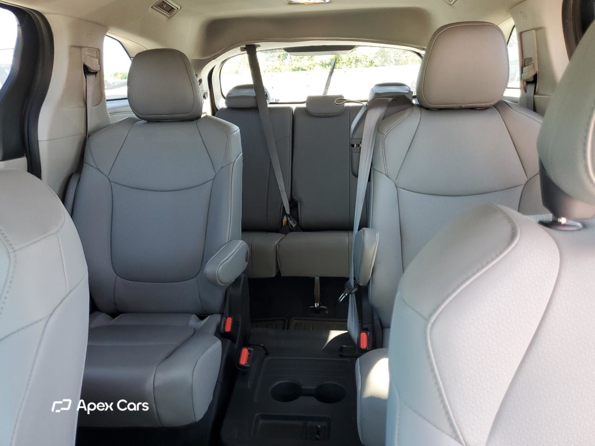 Toyota Sienna 2022