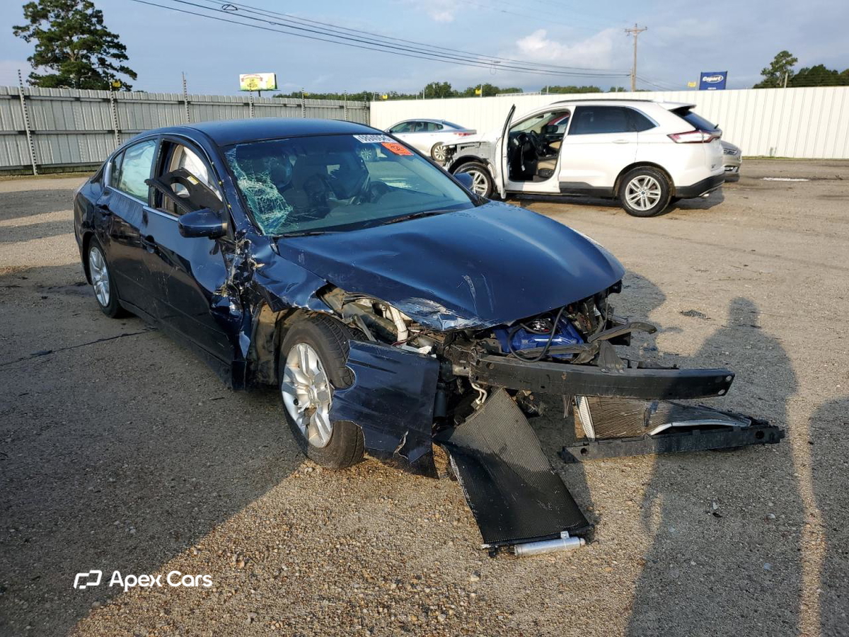 Nissan Altima 2010