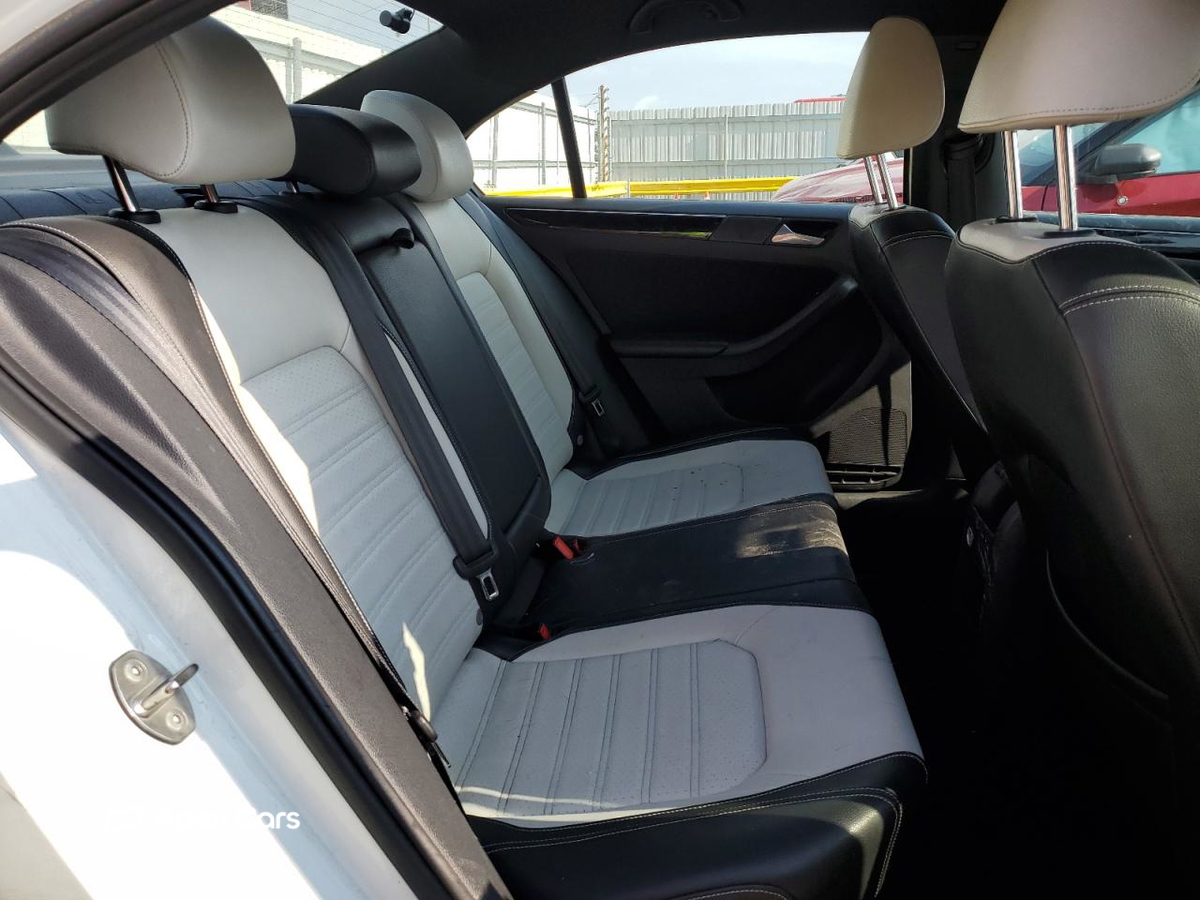 Volkswagen Jetta 2015