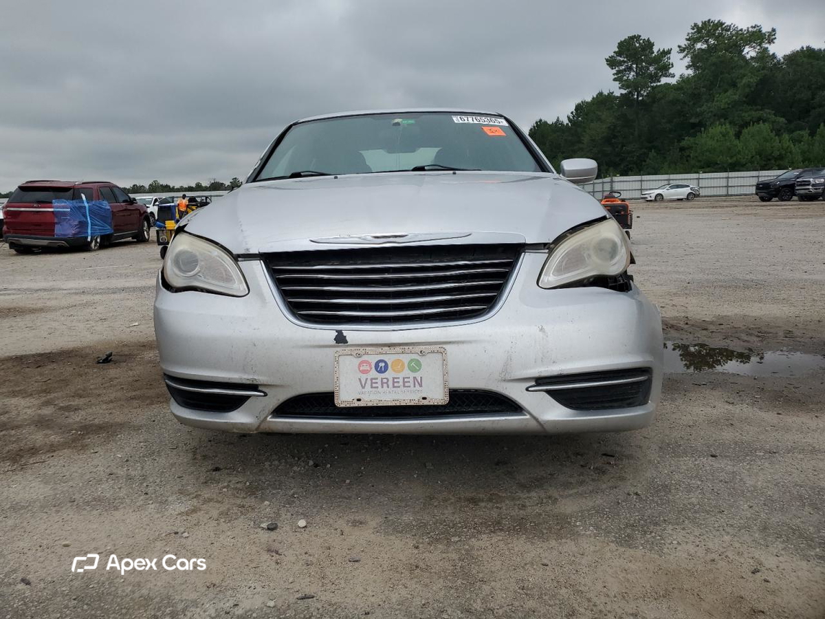 Chrysler 200 2012