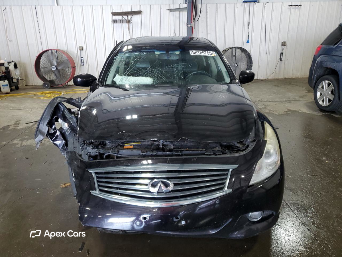 Infiniti G 2013