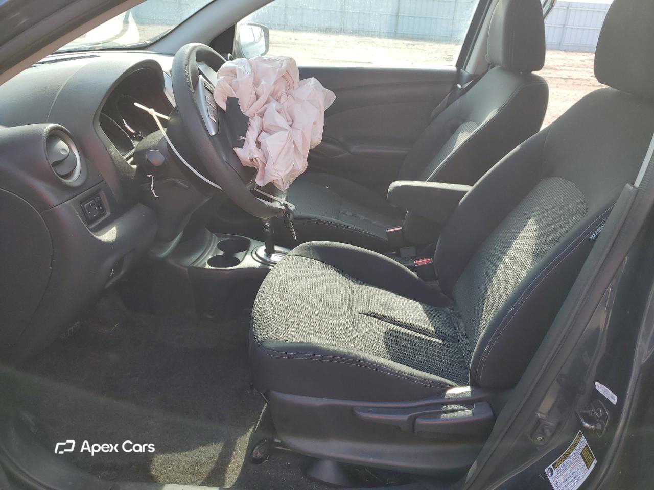 Nissan Versa 2016