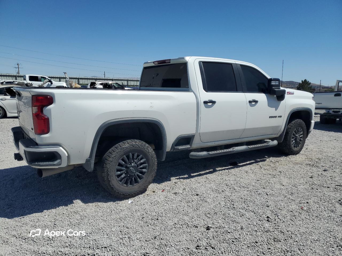 Chevrolet Silverado 2022