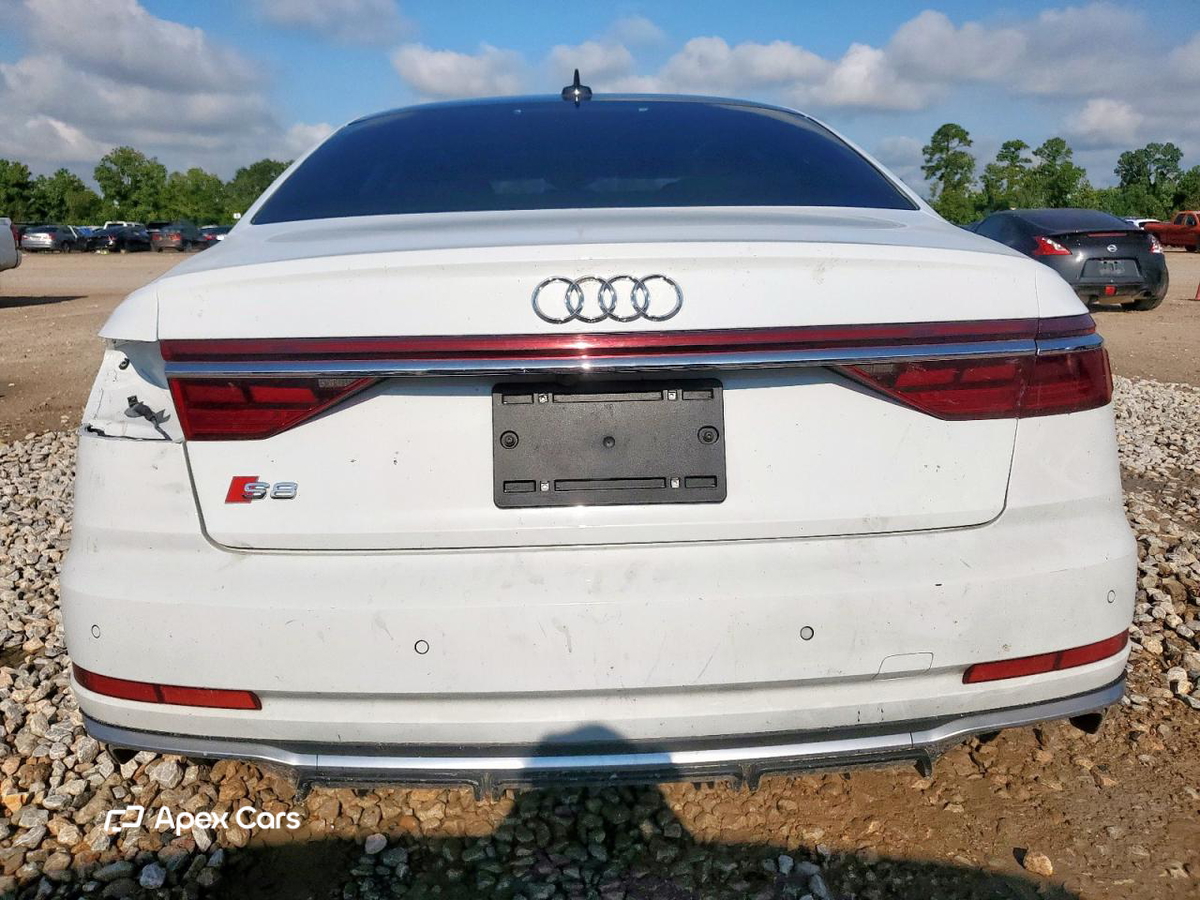 Audi S8 2023