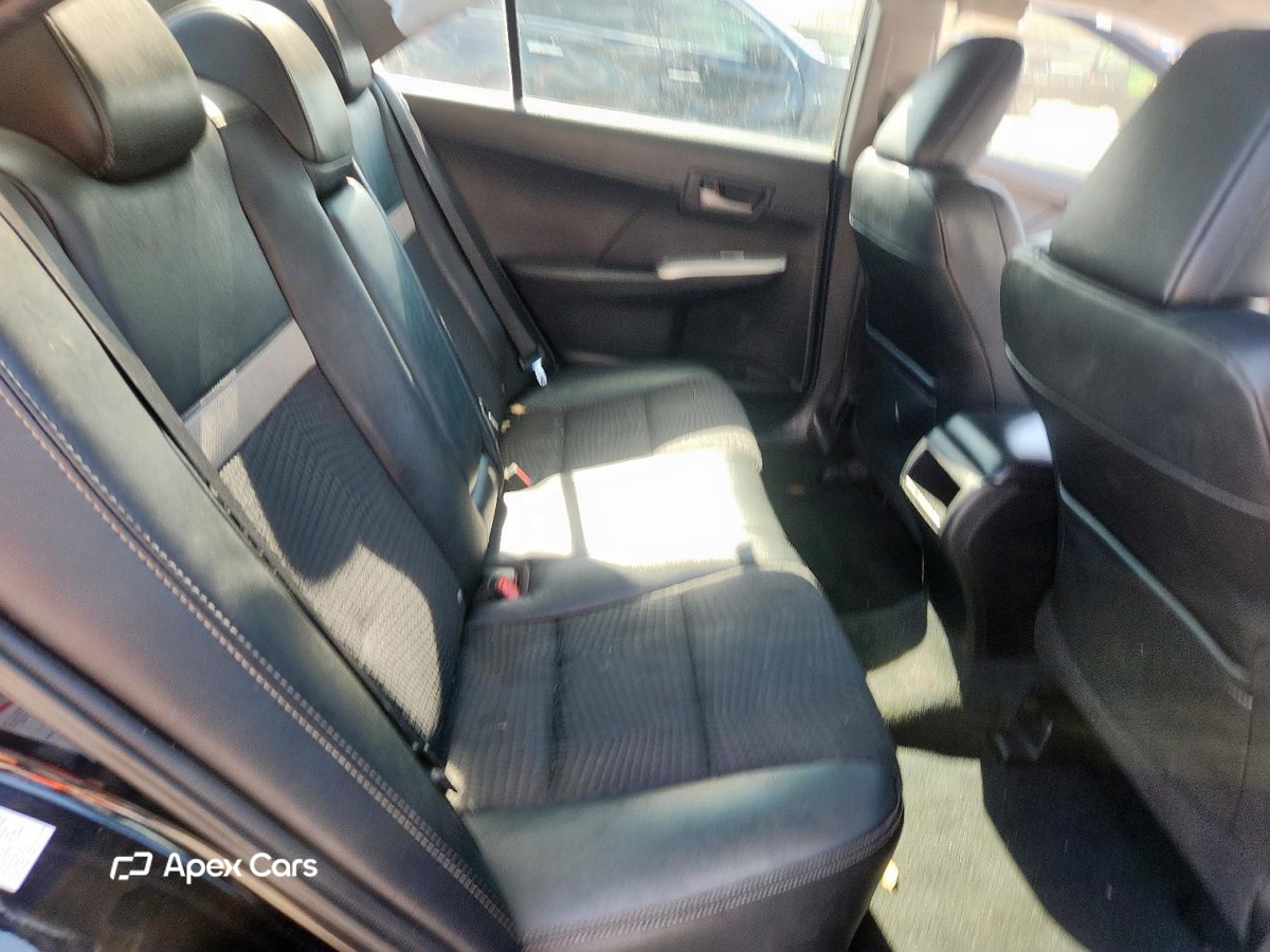 Toyota Camry 2012
