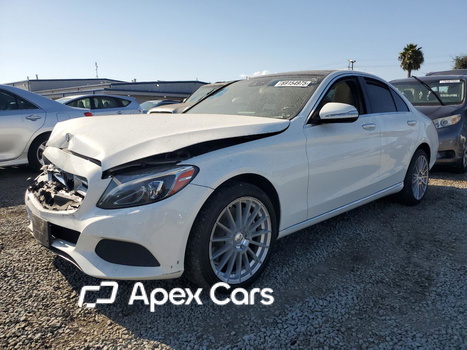 Mercedes-Benz  2016 - Image 1 of 12