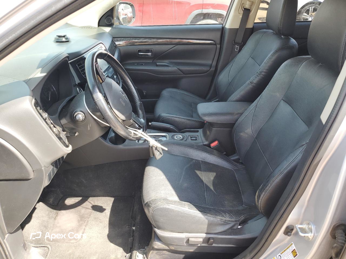Mitsubishi Outlander 2016