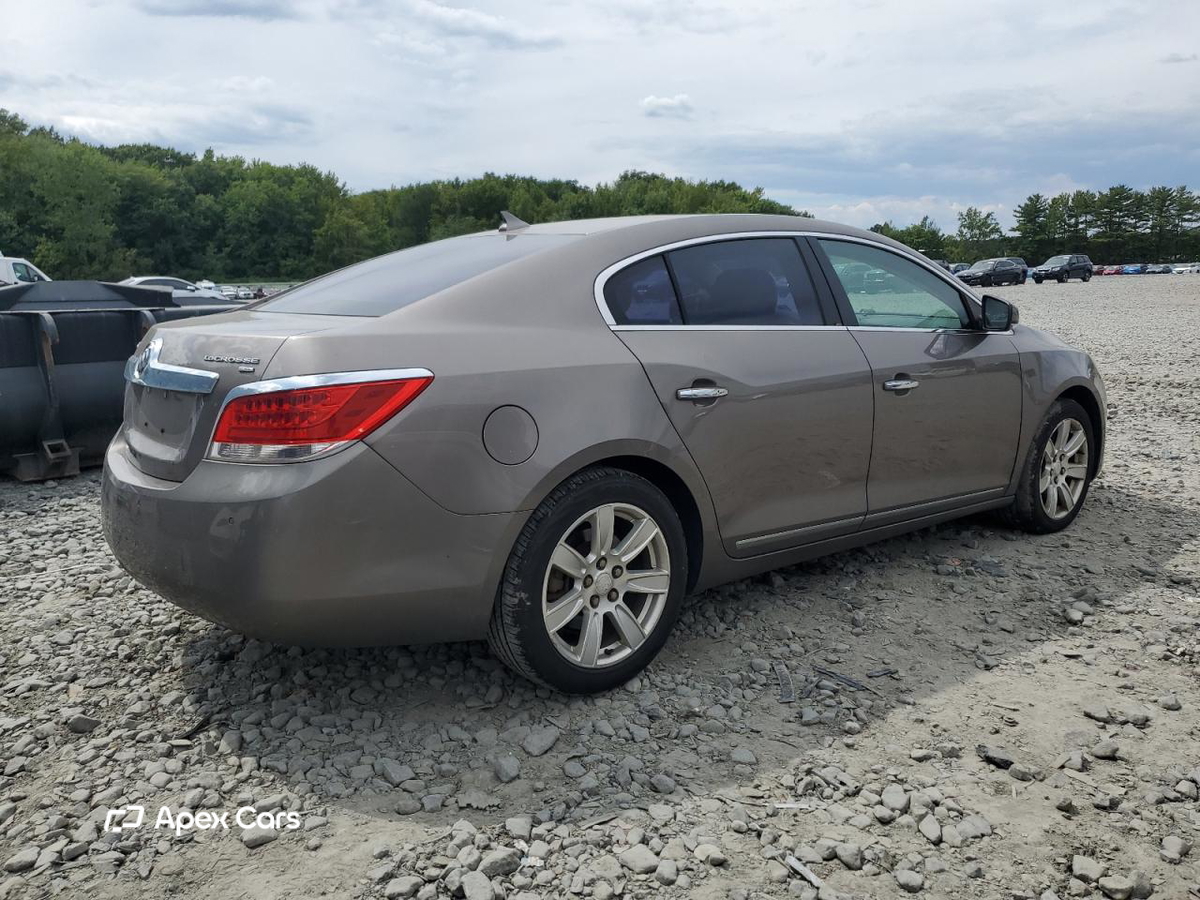 Buick LaCrosse 2011