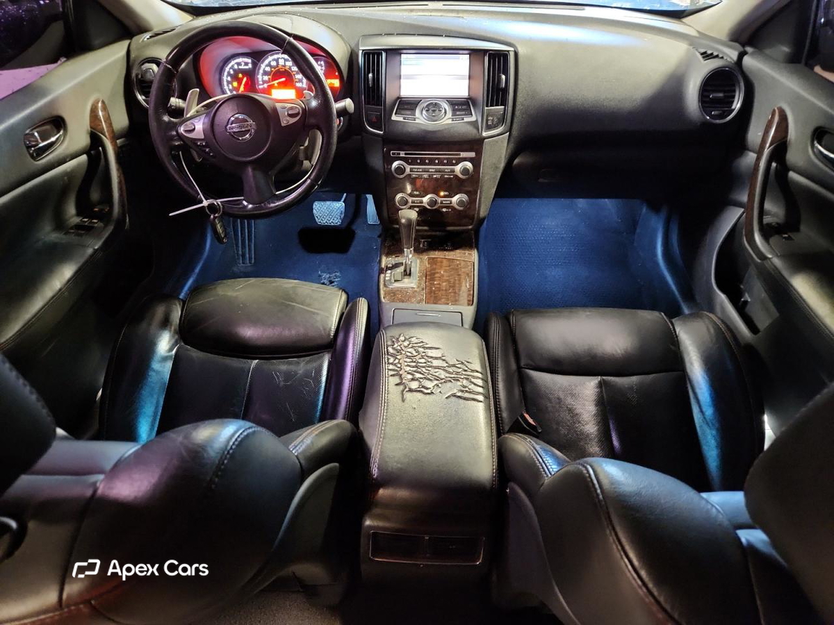 Nissan Maxima 2011