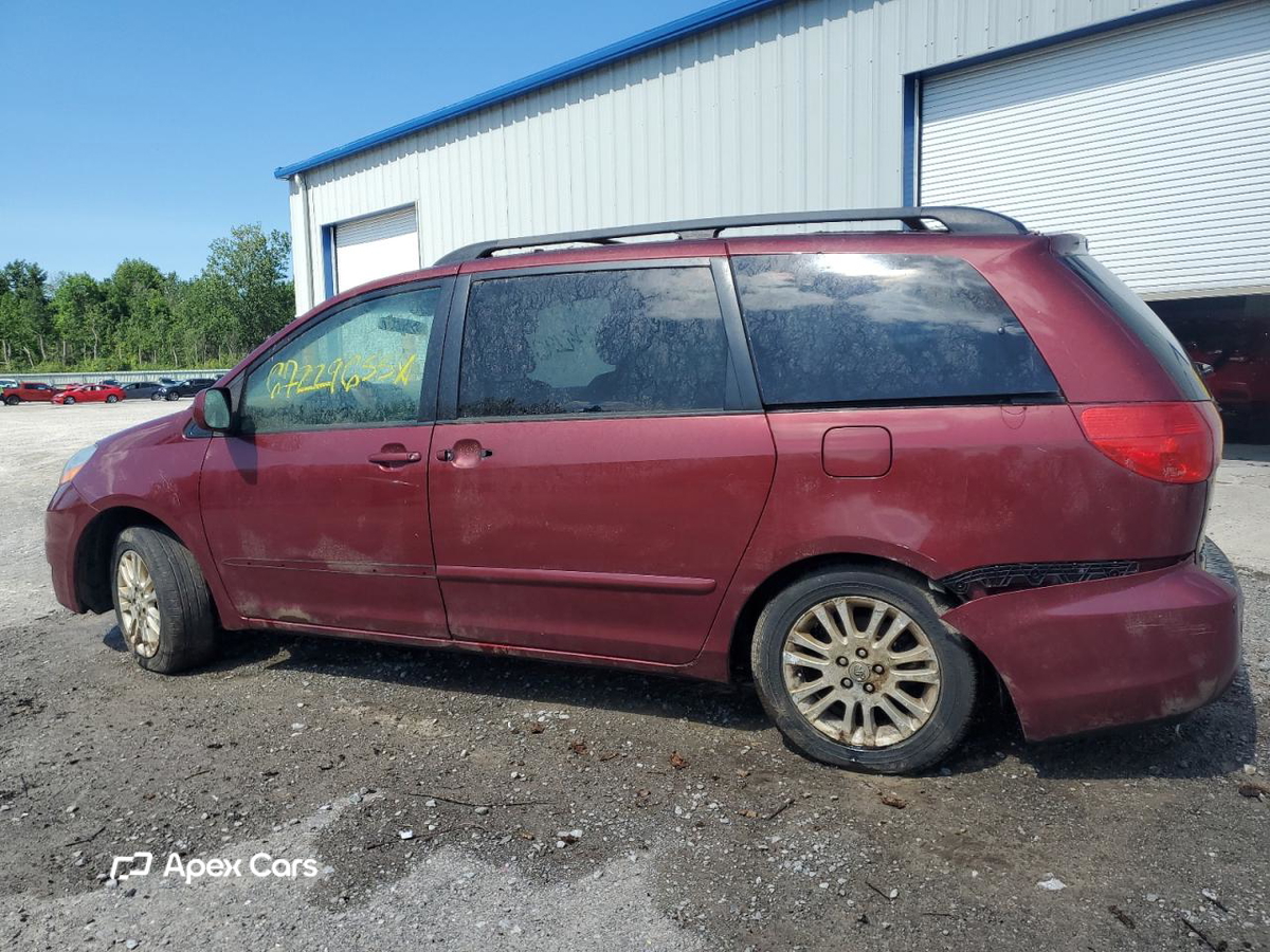 Toyota Sienna 2010