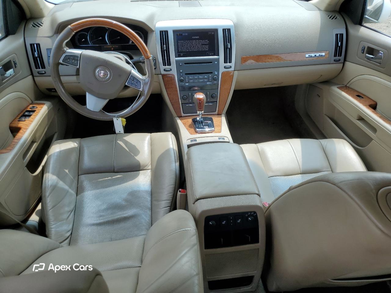Cadillac STS 2011