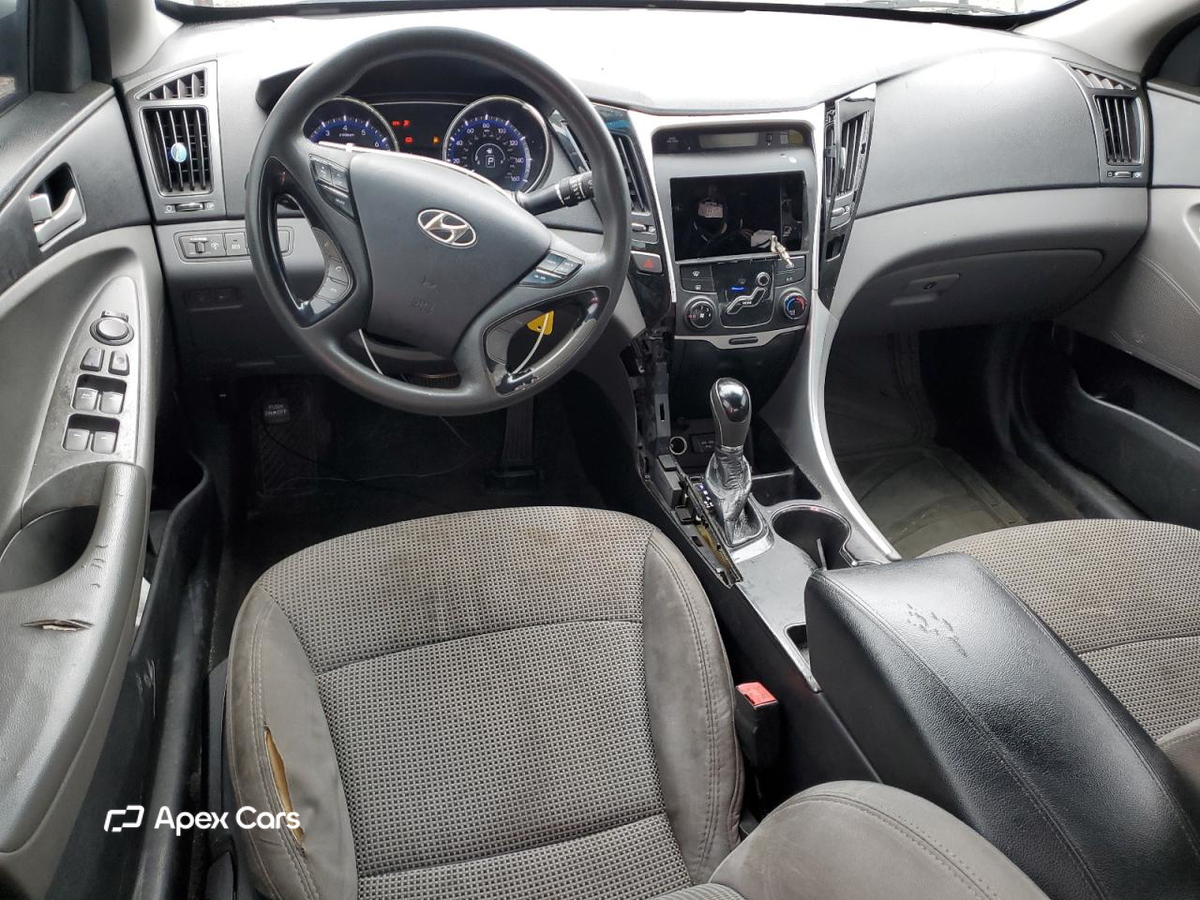 Hyundai Sonata 2012