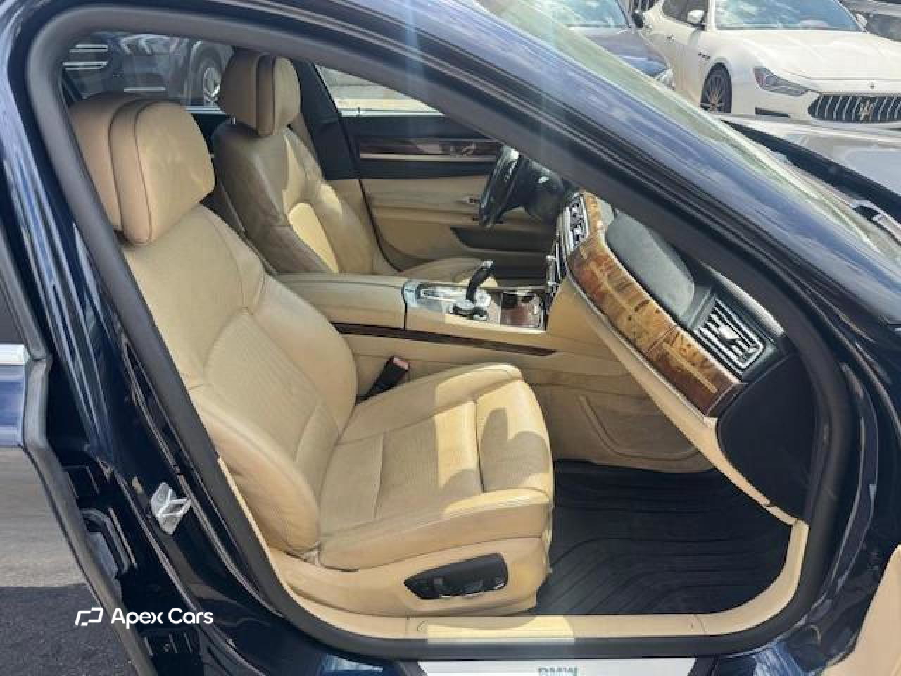 BMW Series 7 2015