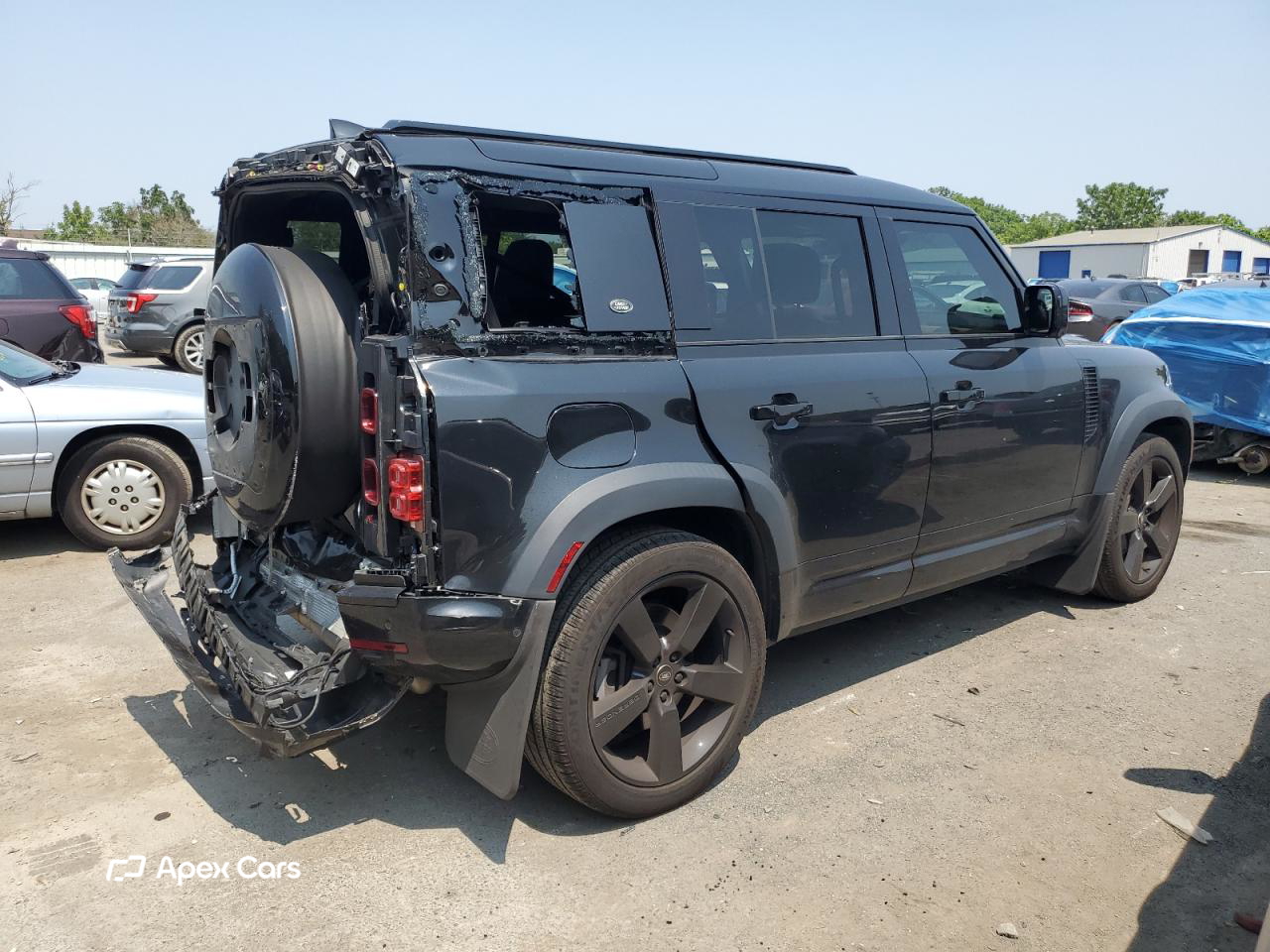 Land Rover Defender 2023