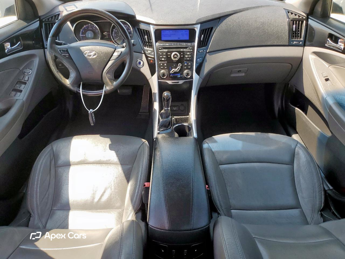 Hyundai Sonata 2011