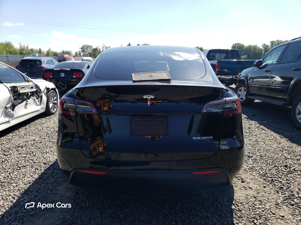 Tesla Model Y 2023